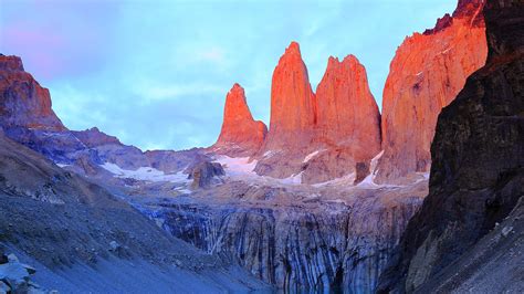 Mount Mengyun Majestic Peak and Natural Serenity!