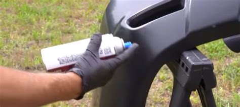 How to Paint a Plastic Bumper with Spray Cans: A Journey Through Colors and Chaos